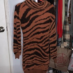 FASHION NOVA TIGER PRINT DRESS